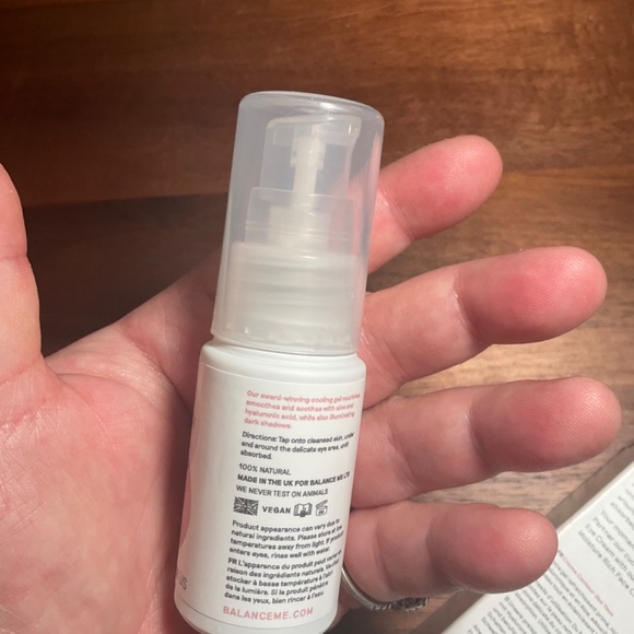 Balance me calming replenish wonder eye creme - Picture 5 of 13